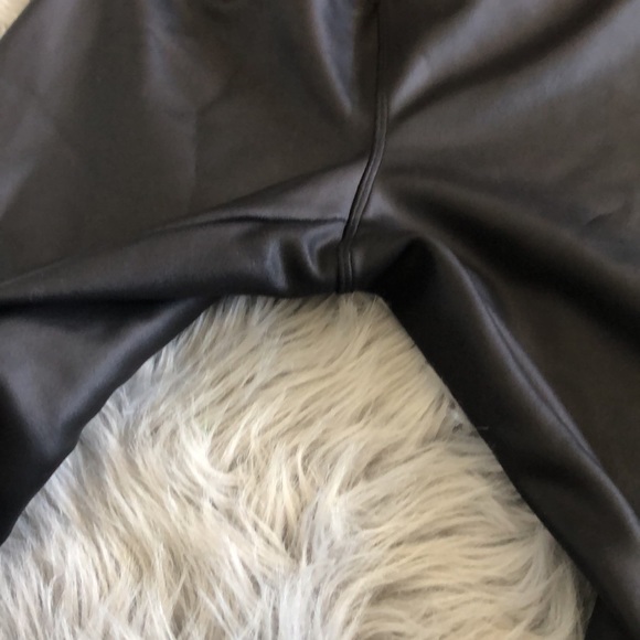 Express faux leather leggings - Picture 4 of 8